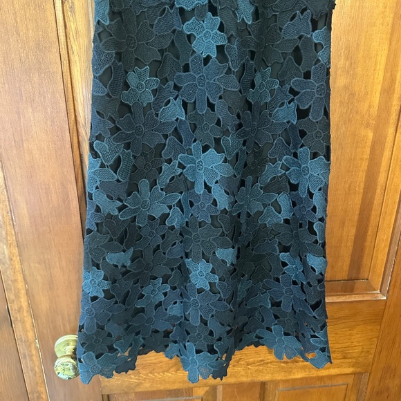 Elie Tahari Ophelia Lace Sheath Dress in Black/Blue size 4 - Picture 10 of 13